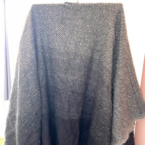 2 Piece Set Wrapped Cardigans - Picture 5 of 11